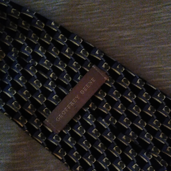 Geoffrey Beene neck tie - Picture 2 of 2
